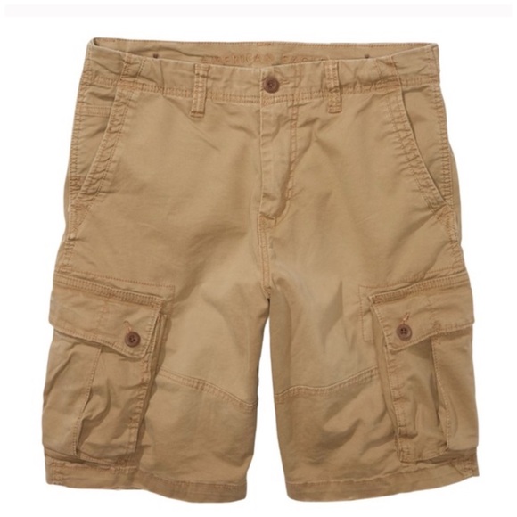 AMERICAN EAGLE • Toasted Almond Lived-In Below The Knee Flex Cargo Shorts - Picture 1 of 7
